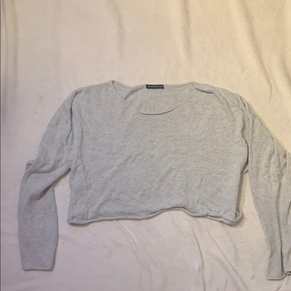 brandy melville cameron cropped sweater!!